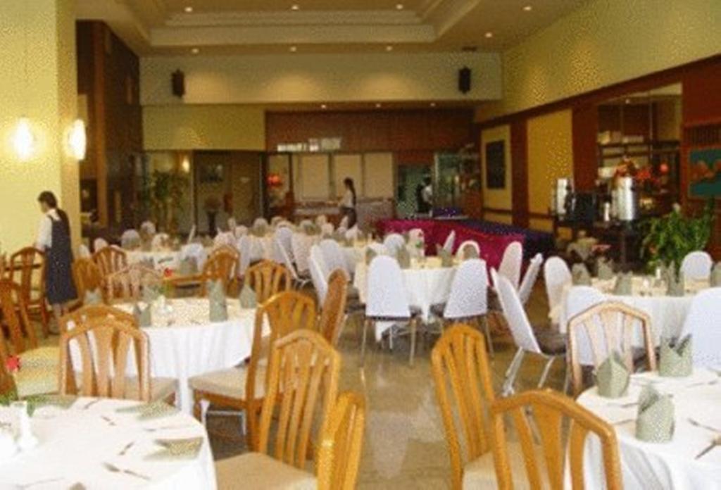 Royal Lanna Khách sạn 3*